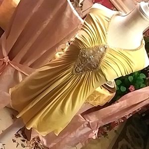 light color mustard top